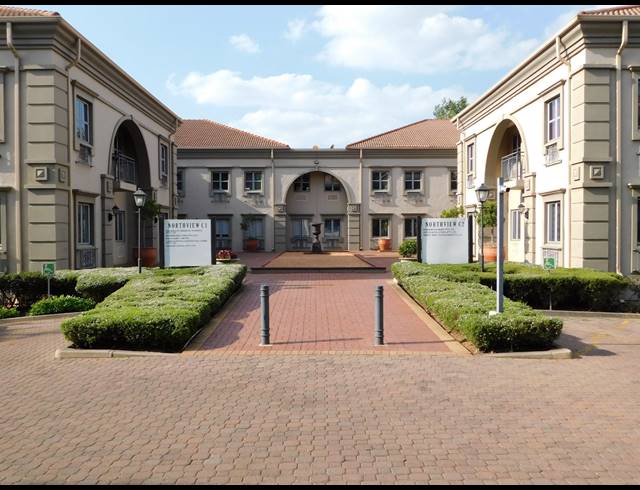 255M² OFFICE TO LET IN HYDE PARK